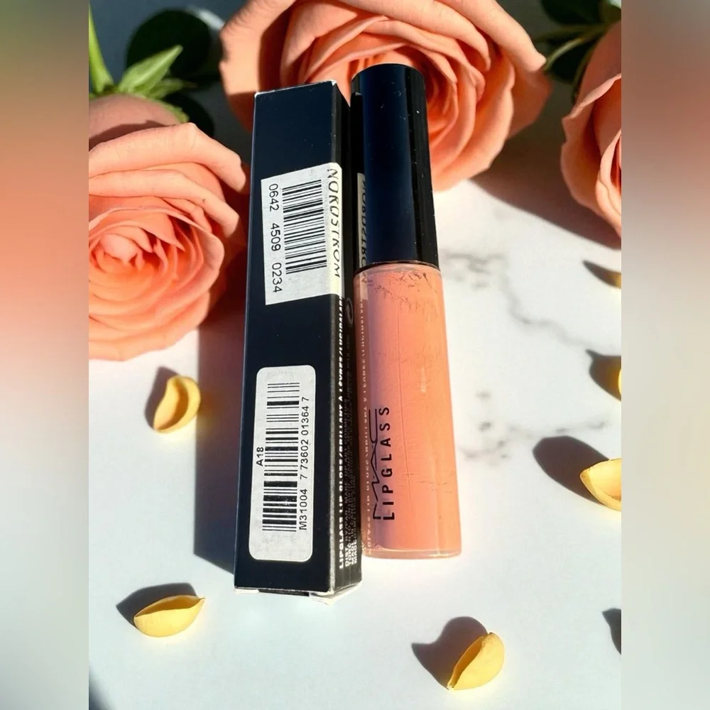 MAC LUST LIPGLASS. NEW IN BOX.